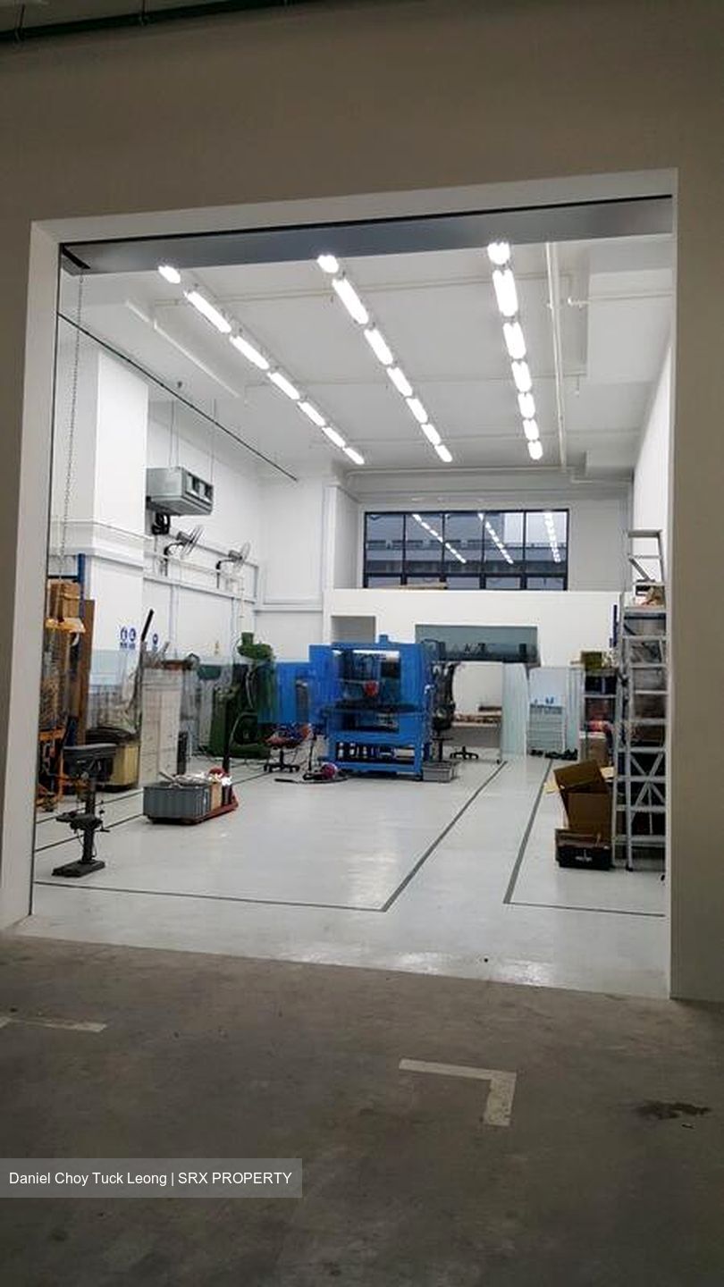 E9 Premium (D27), Factory #583753001
